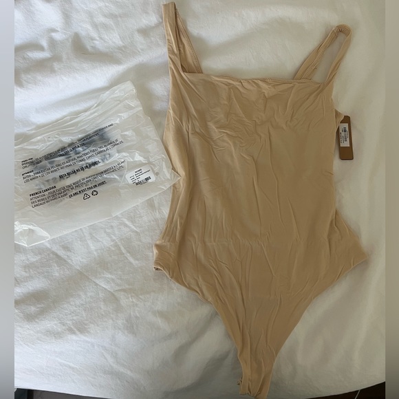 Fits Everybody Square Neck Body Suit - Picture 5 of 6